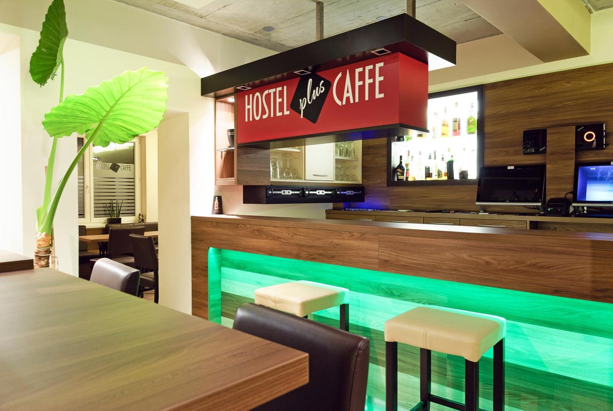 Hostel Plus Caffe Petrovče Exterior foto