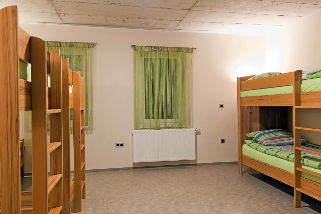 Hostel Plus Caffe Petrovče Habitación foto