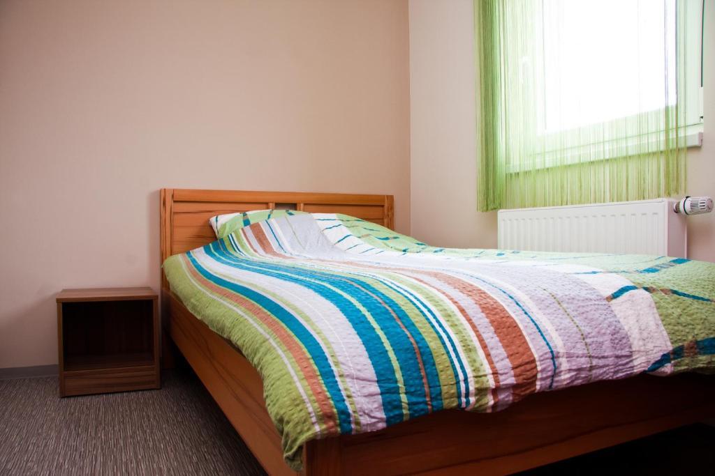 Hostel Plus Caffe Petrovče Habitación foto